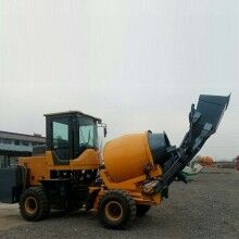 江西南康金億移動(dòng)式攪拌車(chē)型號(hào)齊全廠家直銷歡迎選購(gòu)